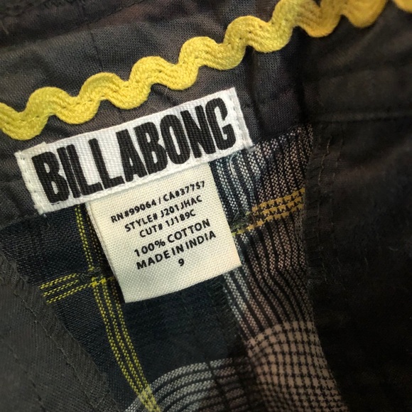 Billabong Shorts - Picture 5 of 5